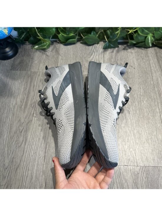 Brooks Revel 5 Gray Ebony Running Shoe Men SAMPLE Size 9 main image 7